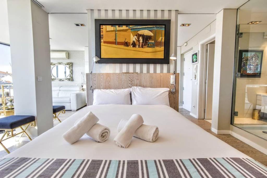 Lovelystay - Full Sky In Chiado Lisbon Luaran gambar